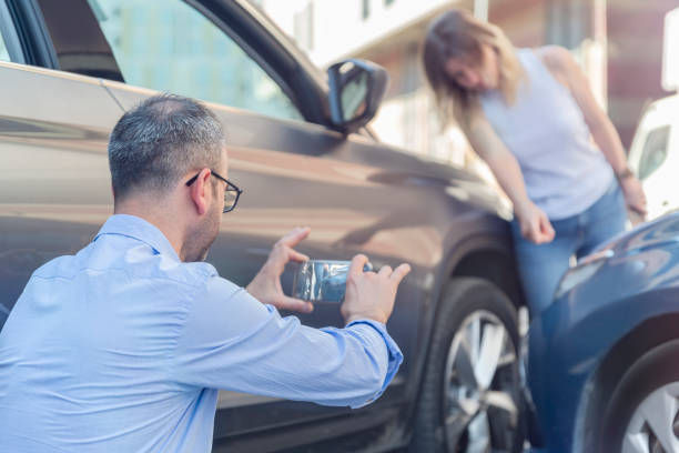 Professional Car Insurance Near Me technician working in Lake Bluff, IL